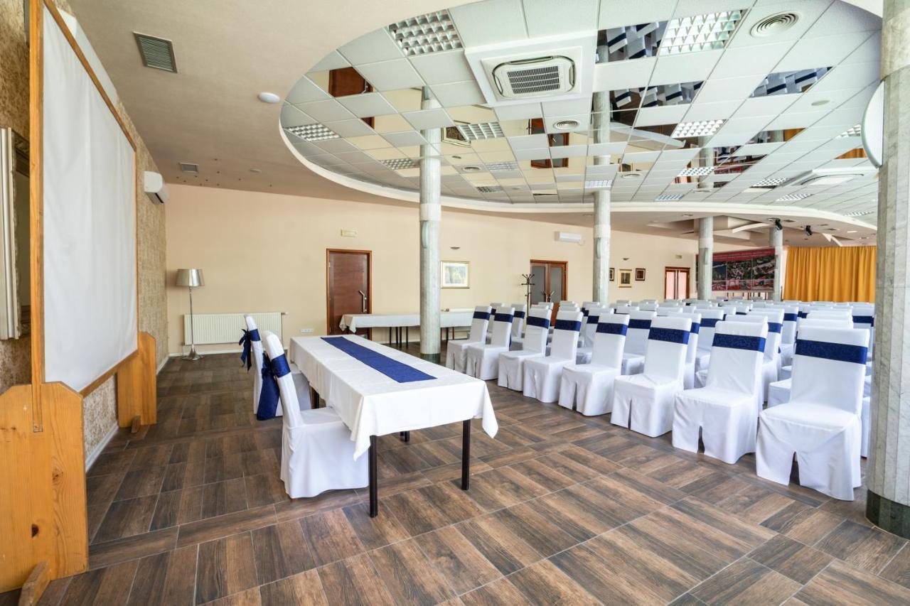 Park Hotel Bihać Eksteriør billede