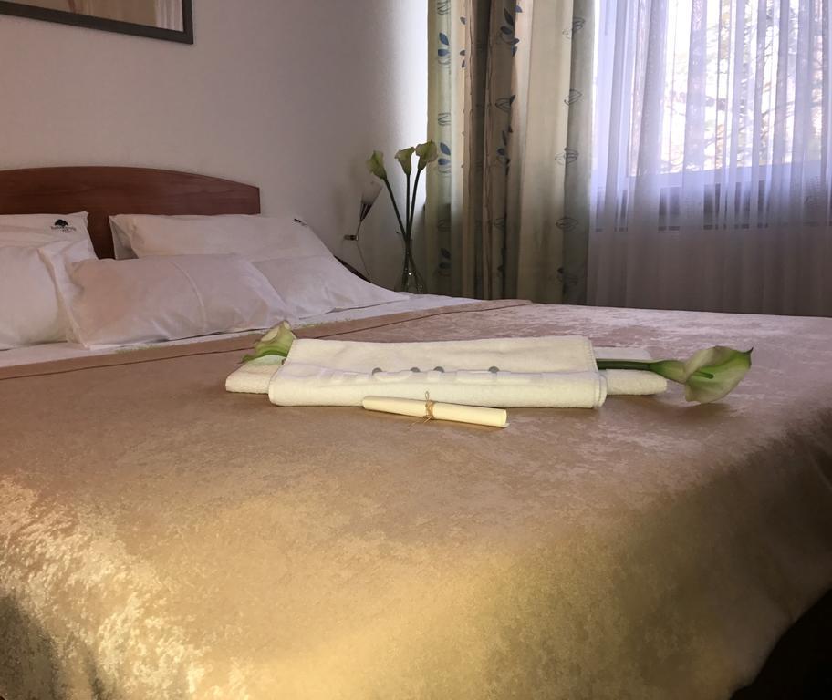 Park Hotel Bihać Eksteriør billede